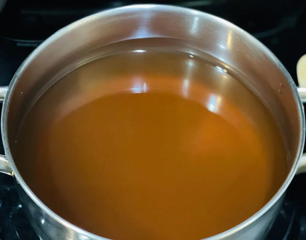no-waste vegetable stock using vegetable scraps - Domestic Gourmet