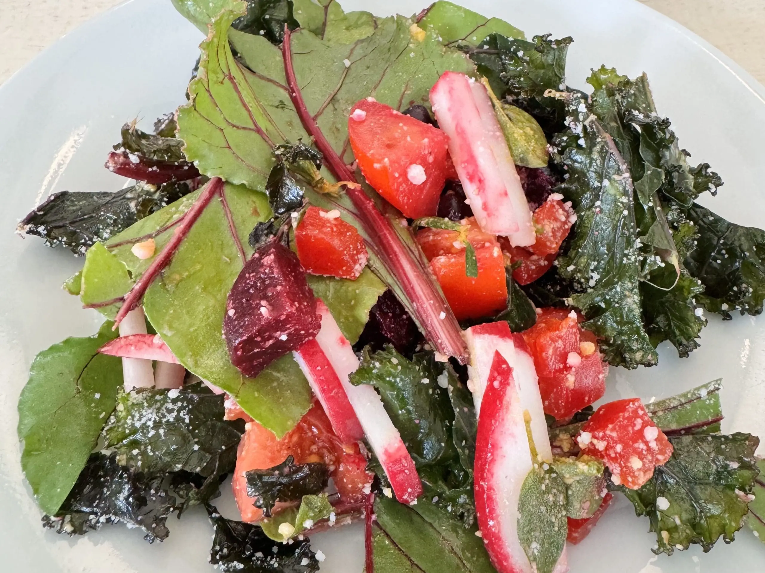 Garden Salad with Annatto Oil - Aceite de Achiote Vinaigrette